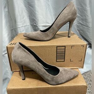 EUC London Rag Chic Taupe Suede Stiletto Heels